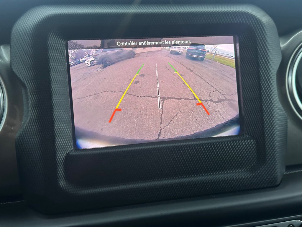 2019 Jeep Wrangler Unlimited Sahara 4X4 SEULEMENT  087695 KM in St-Jean-Sur-Richelieu, Quebec - 24 - w1024h768px