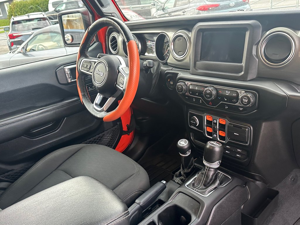 2019 Jeep Wrangler Unlimited Sahara 4X4 SEULEMENT  087695 KM in St-Jean-Sur-Richelieu, Quebec - 3 - w1024h768px