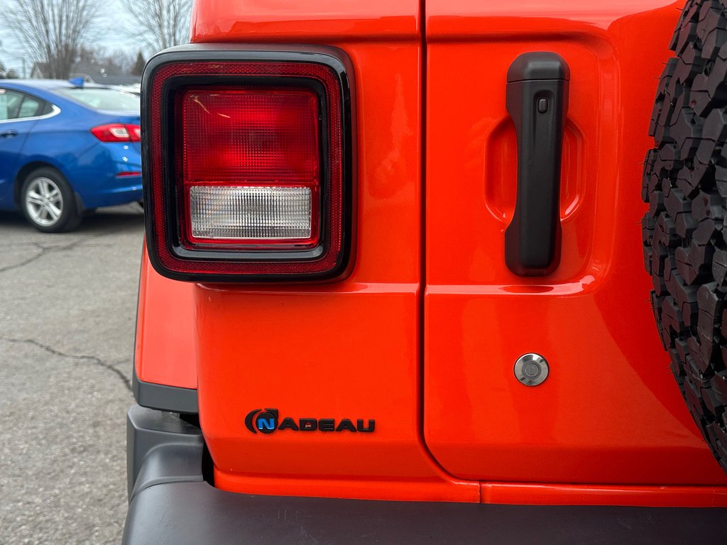 2019 Jeep Wrangler Unlimited Sahara 4X4 SEULEMENT  087695 KM in St-Jean-Sur-Richelieu, Quebec - 18 - w1024h768px
