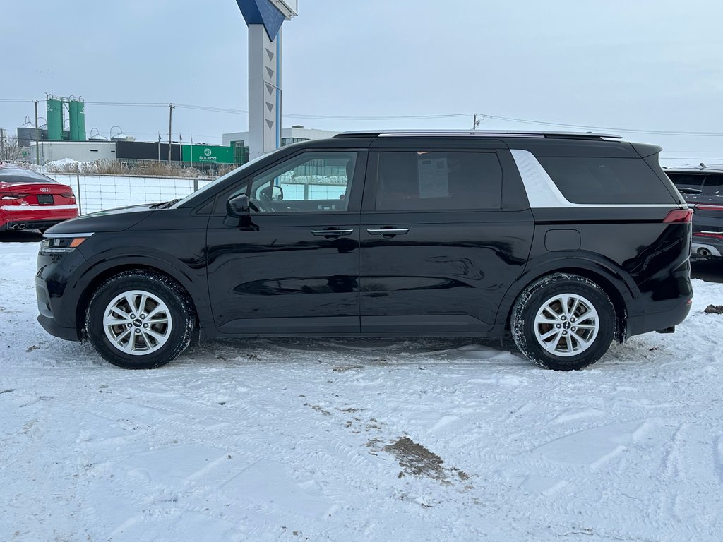 2023 Kia Carnival LX+  8 PASSAGERS in St-Jean-Sur-Richelieu, Quebec - 5 - w1024h768px
