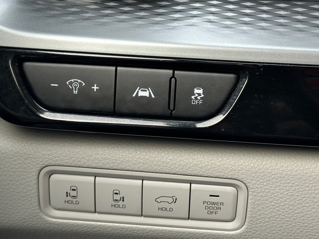 2023 Kia Carnival LX+  8 PASSAGERS in St-Jean-Sur-Richelieu, Quebec - 25 - w1024h768px