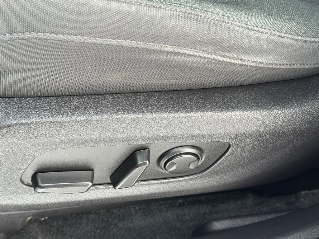 2023 Kia Carnival LX+  8 PASSAGERS in St-Jean-Sur-Richelieu, Quebec - 19 - w1024h768px