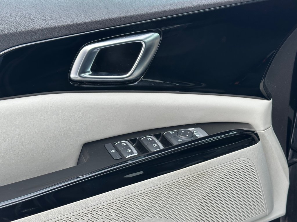 2023 Kia Carnival LX+  8 PASSAGERS in St-Jean-Sur-Richelieu, Quebec - 20 - w1024h768px