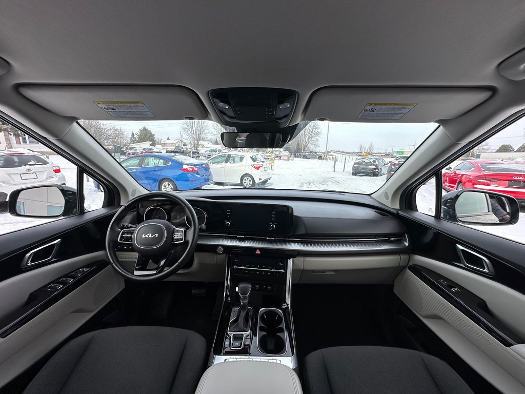 2023 Kia Carnival LX+  8 PASSAGERS in St-Jean-Sur-Richelieu, Quebec - 14 - w1024h768px
