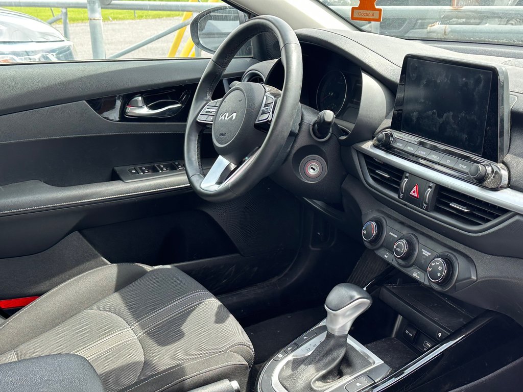 Kia Forte EX MAGS SIEGES ET VOLANT CHAUFFANTS 2023 à St-Jean-Sur-Richelieu, Québec - 5 - w1024h768px