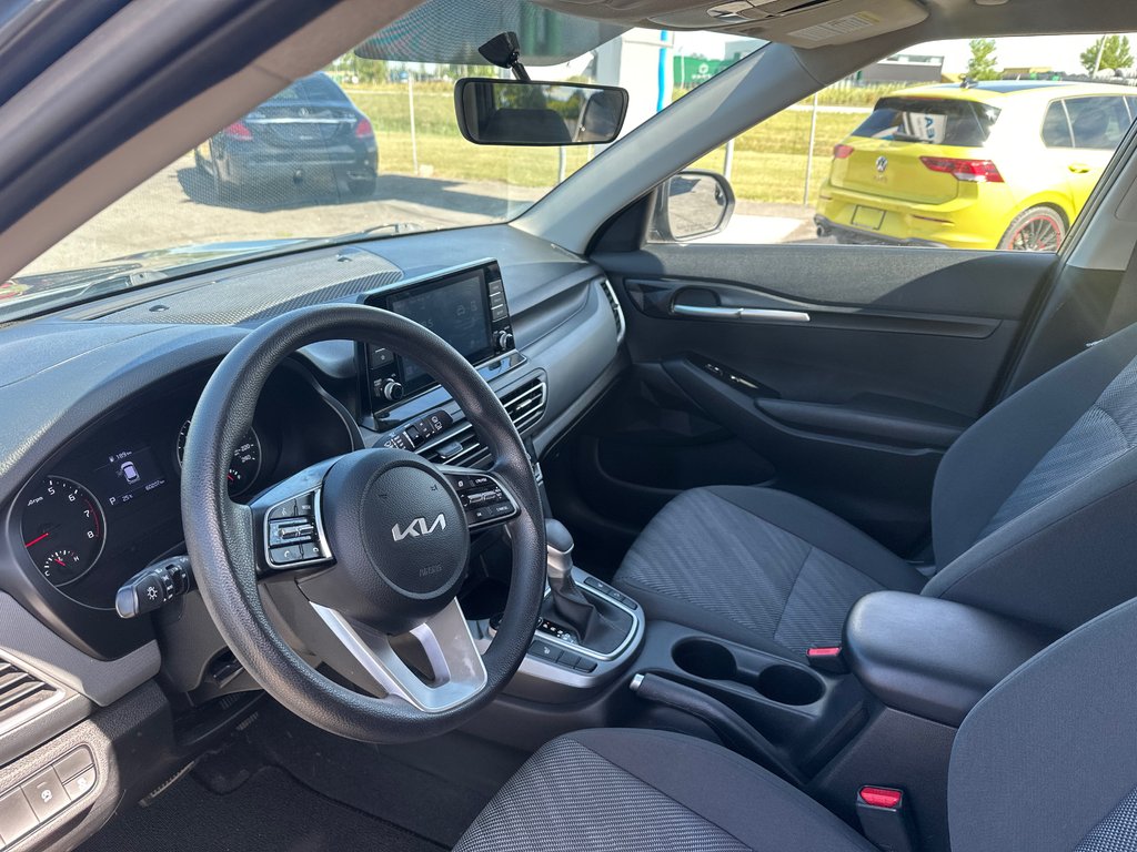 Kia Seltos LX SIEGES CHAUFFANTS APPLE CARPLAY ANDROID AUTO 2023 à St-Jean-Sur-Richelieu, Québec - 12 - w1024h768px