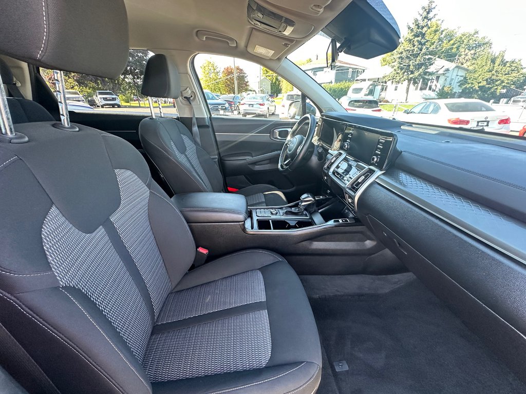 2022 Kia Sorento LX AWD 7 PASSAGERS SEULEMENT 047625 KM in St-Jean-Sur-Richelieu, Quebec - 10 - w1024h768px