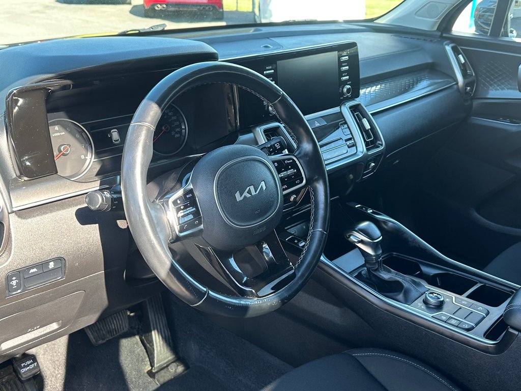 2022 Kia Sorento LX AWD 7 PASSAGERS SEULEMENT 047625 KM in St-Jean-Sur-Richelieu, Quebec - 15 - w1024h768px