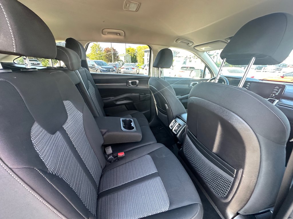 2022 Kia Sorento LX AWD 7 PASSAGERS SEULEMENT 047625 KM in St-Jean-Sur-Richelieu, Quebec - 11 - w1024h768px