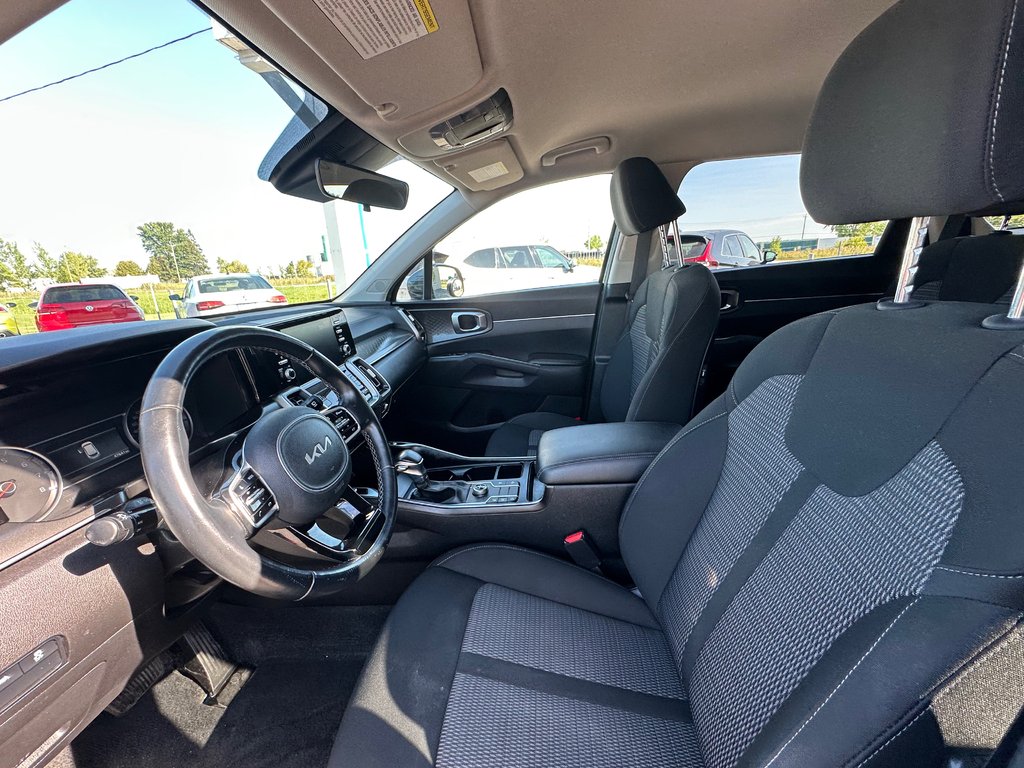 2022 Kia Sorento LX AWD 7 PASSAGERS SEULEMENT 047625 KM in St-Jean-Sur-Richelieu, Quebec - 16 - w1024h768px