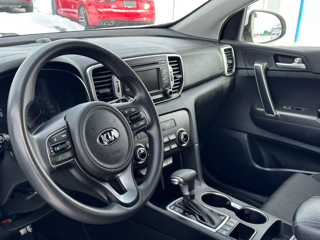 2017 Kia Sportage LX AWD SIEGES CHAUFFANTS in St-Jean-Sur-Richelieu, Quebec - 17 - w1024h768px