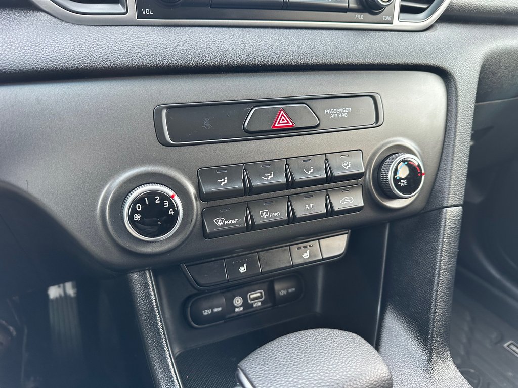 2017 Kia Sportage LX AWD SIEGES CHAUFFANTS in St-Jean-Sur-Richelieu, Quebec - 20 - w1024h768px