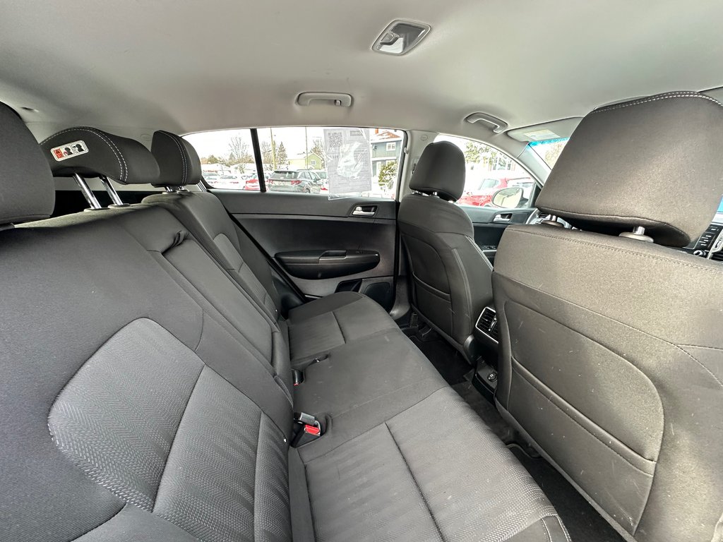 2017 Kia Sportage LX AWD SIEGES CHAUFFANTS in St-Jean-Sur-Richelieu, Quebec - 14 - w1024h768px