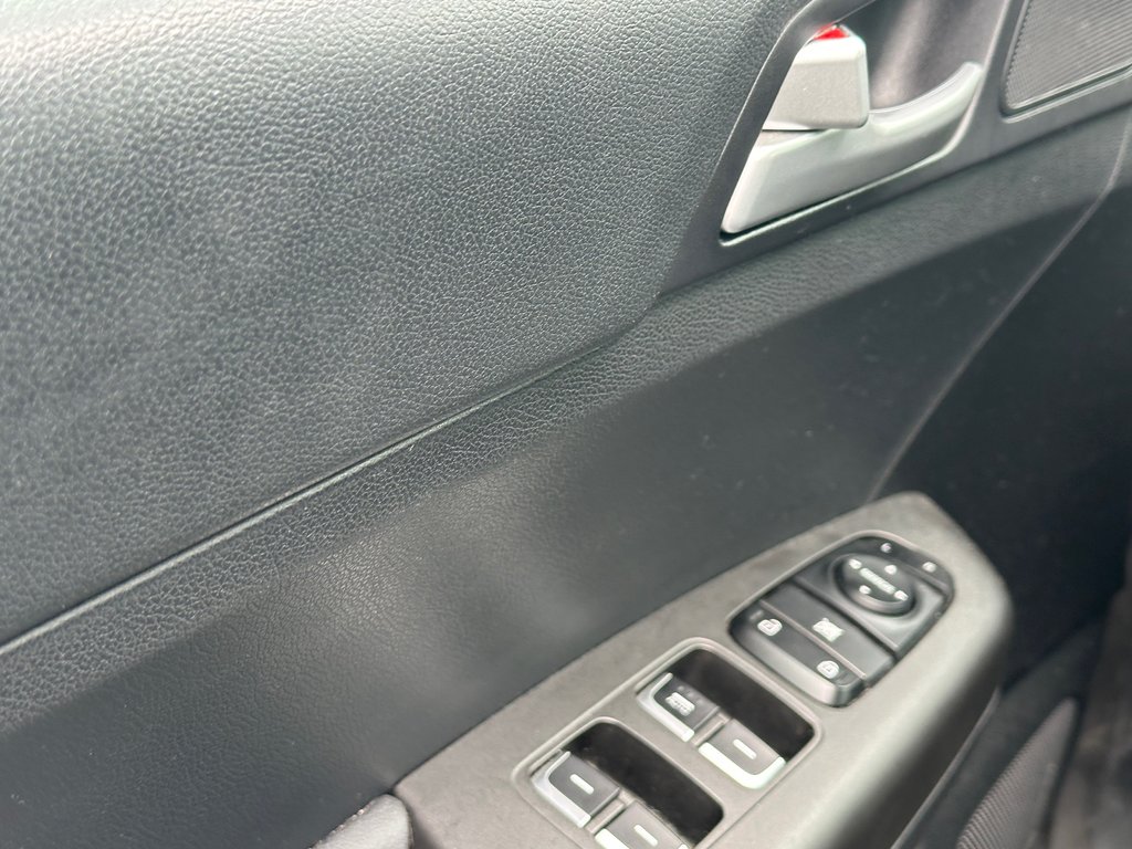 Kia Sportage EX AWD TOIT PANORAMIQUE 2020 à St-Jean-Sur-Richelieu, Québec - 7 - w1024h768px