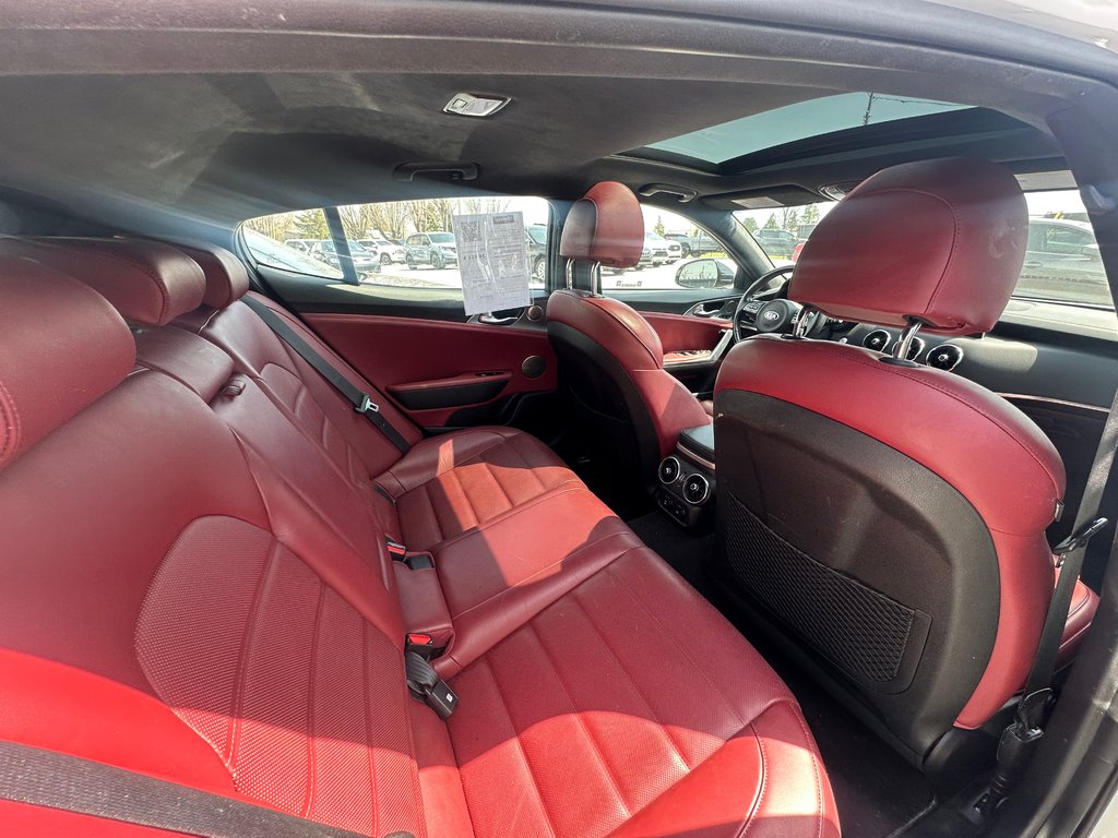 Kia Stinger GT Limited CUIR NAVIGATION SEULEMENT 068421 KM 2021 à St-Jean-Sur-Richelieu, Québec - 9 - w1024h768px