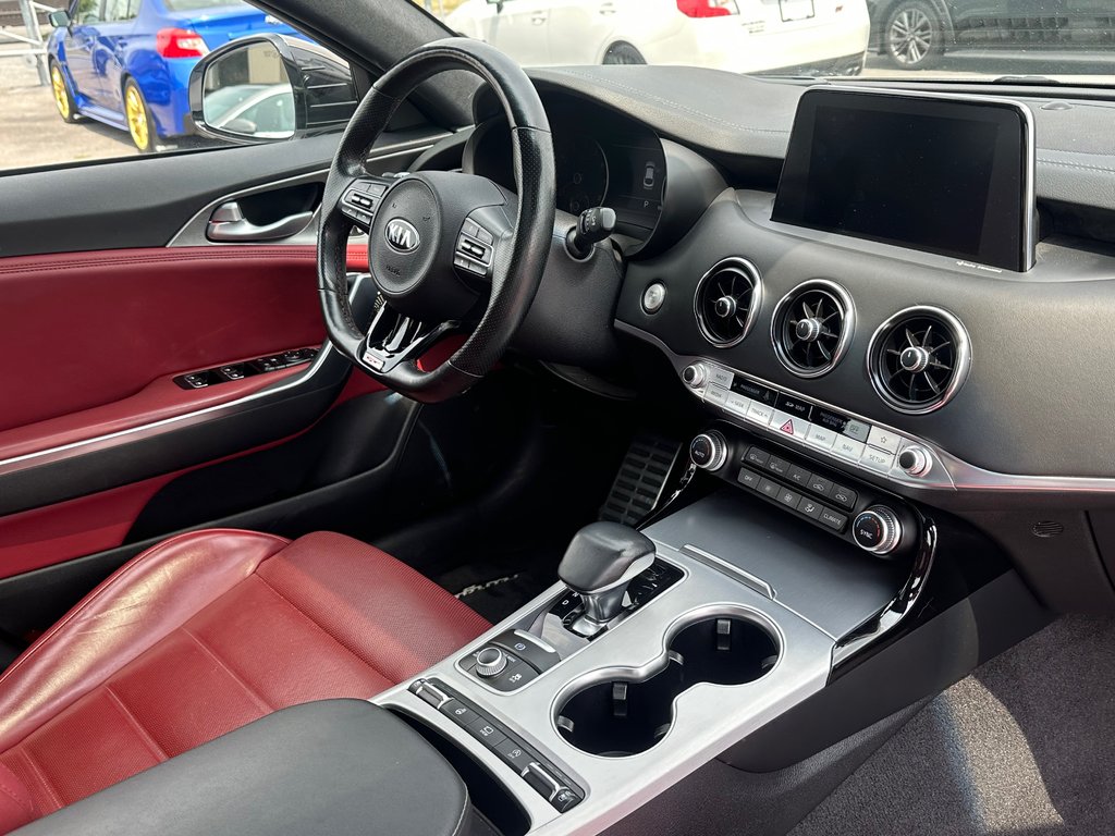 Kia Stinger GT 4 PNEUS NEUFS NAVIGATION SEULEMENT 068421 KM 2021 à St-Jean-Sur-Richelieu, Québec - 3 - w1024h768px