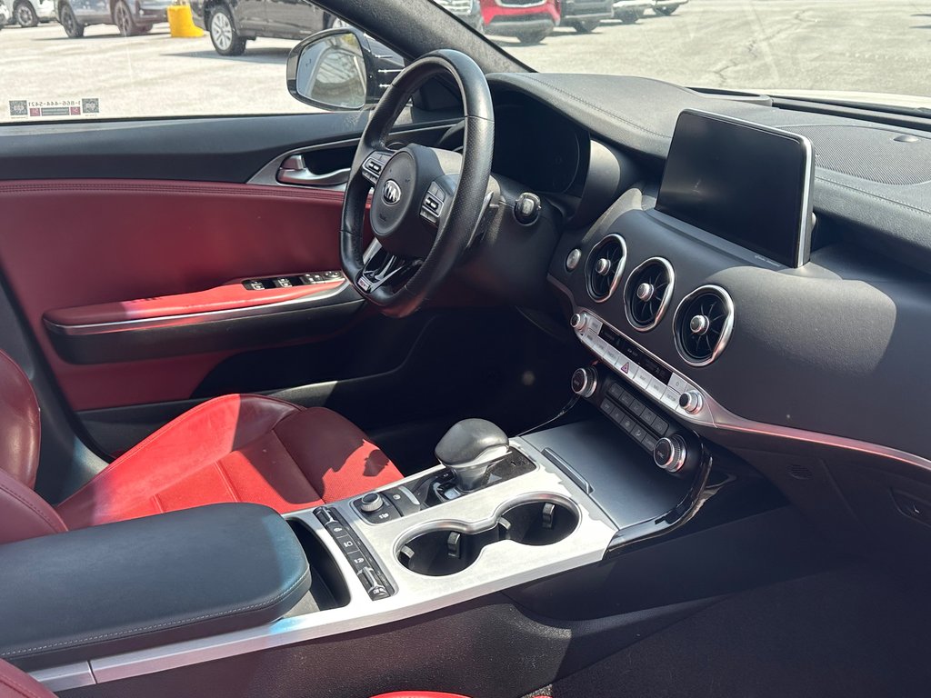 Kia Stinger GT Limited CUIR NAVIGATION SEULEMENT 068421 KM 2021 à St-Jean-Sur-Richelieu, Québec - 10 - w1024h768px