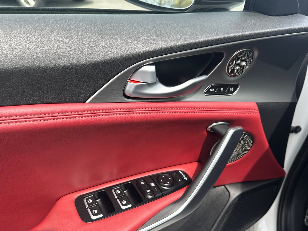 2021 Kia Stinger GT Limited CUIR NAVIGATION SEULEMENT 068421 KM in St-Jean-Sur-Richelieu, Quebec - 21 - w1024h768px