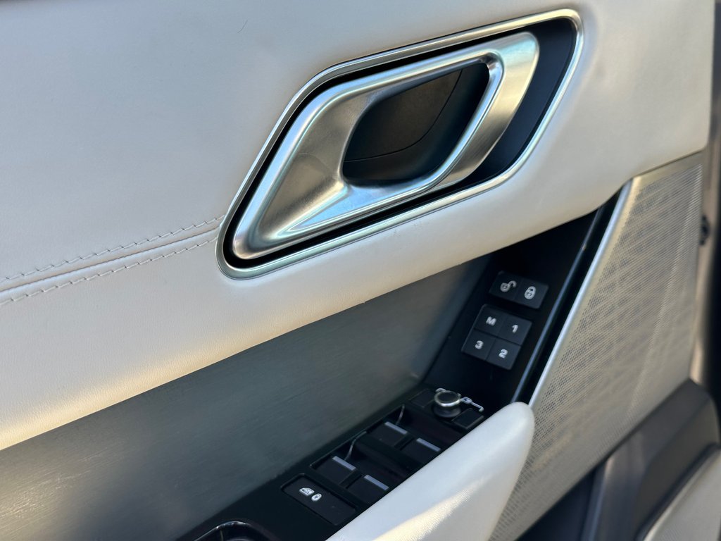 Land Rover Range Rover Velar R-Dynamic HSE 2019 à St-Jean-Sur-Richelieu, Québec - 19 - w1024h768px