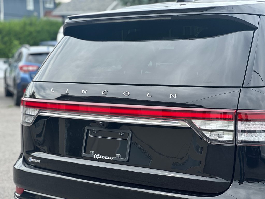 2023 Lincoln Aviator Reserve AWD 6 PASSEGERS CUIR TOIT PANORAMIQUE in St-Jean-Sur-Richelieu, Quebec - 10 - w1024h768px