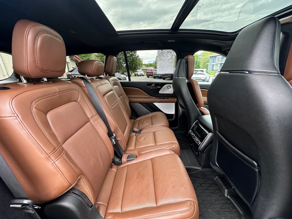 2023 Lincoln Aviator Reserve AWD 6 PASSEGERS CUIR TOIT PANORAMIQUE in St-Jean-Sur-Richelieu, Quebec - 14 - w1024h768px