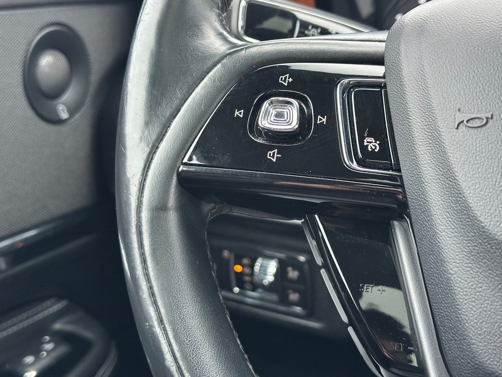 2020 Lincoln Corsair Reserve CUIR NAVIGATION TOIT PANORAMIQUE in St-Jean-Sur-Richelieu, Quebec - 26 - w1024h768px