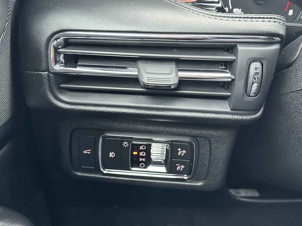 2020 Lincoln Corsair Reserve CUIR NAVIGATION TOIT PANORAMIQUE in St-Jean-Sur-Richelieu, Quebec - 24 - w1024h768px