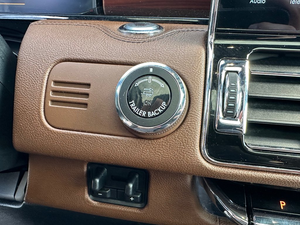 Lincoln Navigator L Reserve 7 PASSAGERS 4X4 CUIR TOIT PANORAMIQUE 2022 à St-Jean-Sur-Richelieu, Québec - 27 - w1024h768px