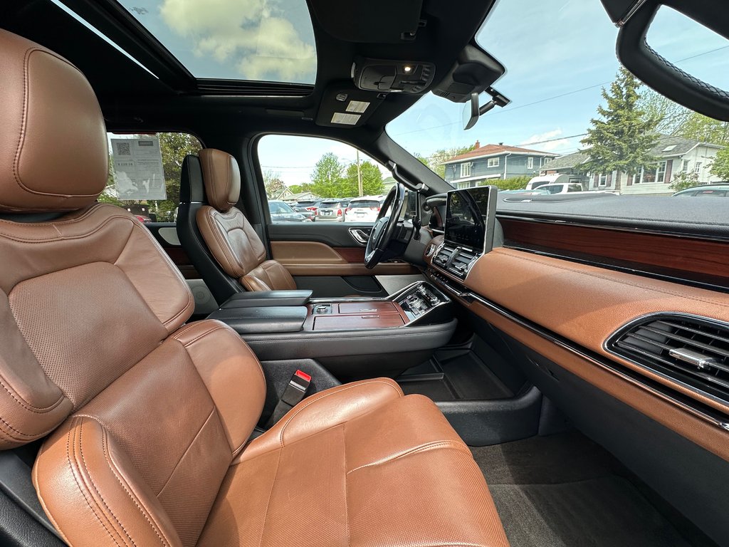 Lincoln Navigator L Reserve 7 PASSAGERS 4X4 CUIR TOIT PANORAMIQUE 2022 à St-Jean-Sur-Richelieu, Québec - 11 - w1024h768px
