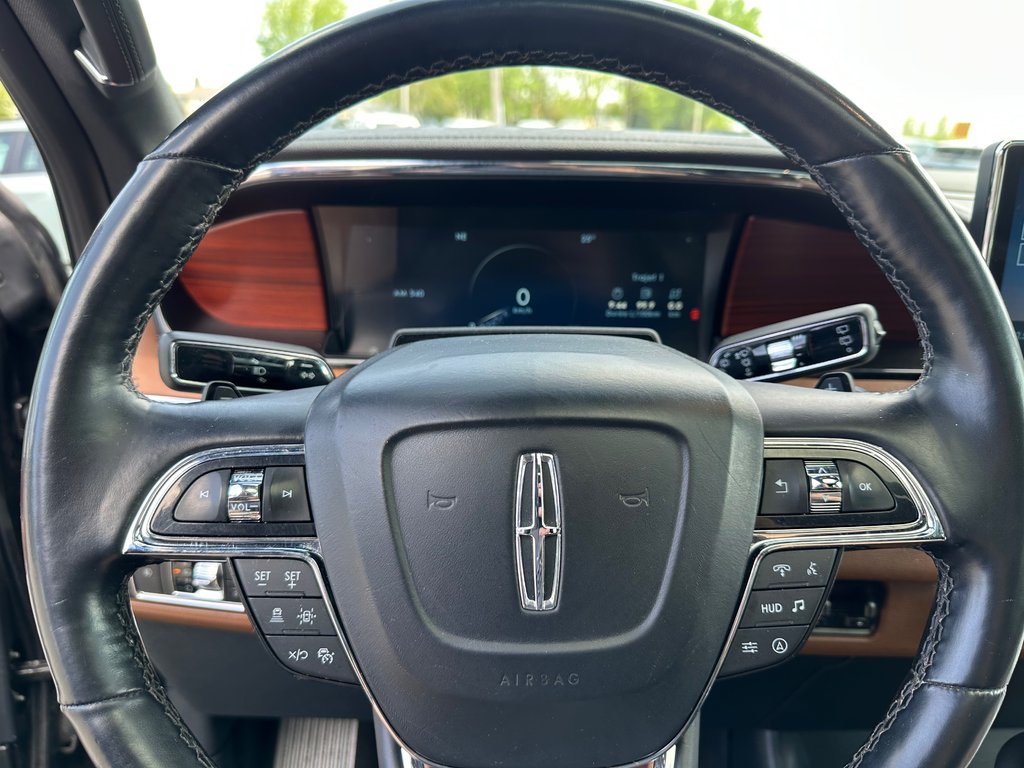 Lincoln Navigator L Reserve 7 PASSAGERS 4X4 CUIR TOIT PANORAMIQUE 2022 à St-Jean-Sur-Richelieu, Québec - 20 - w1024h768px