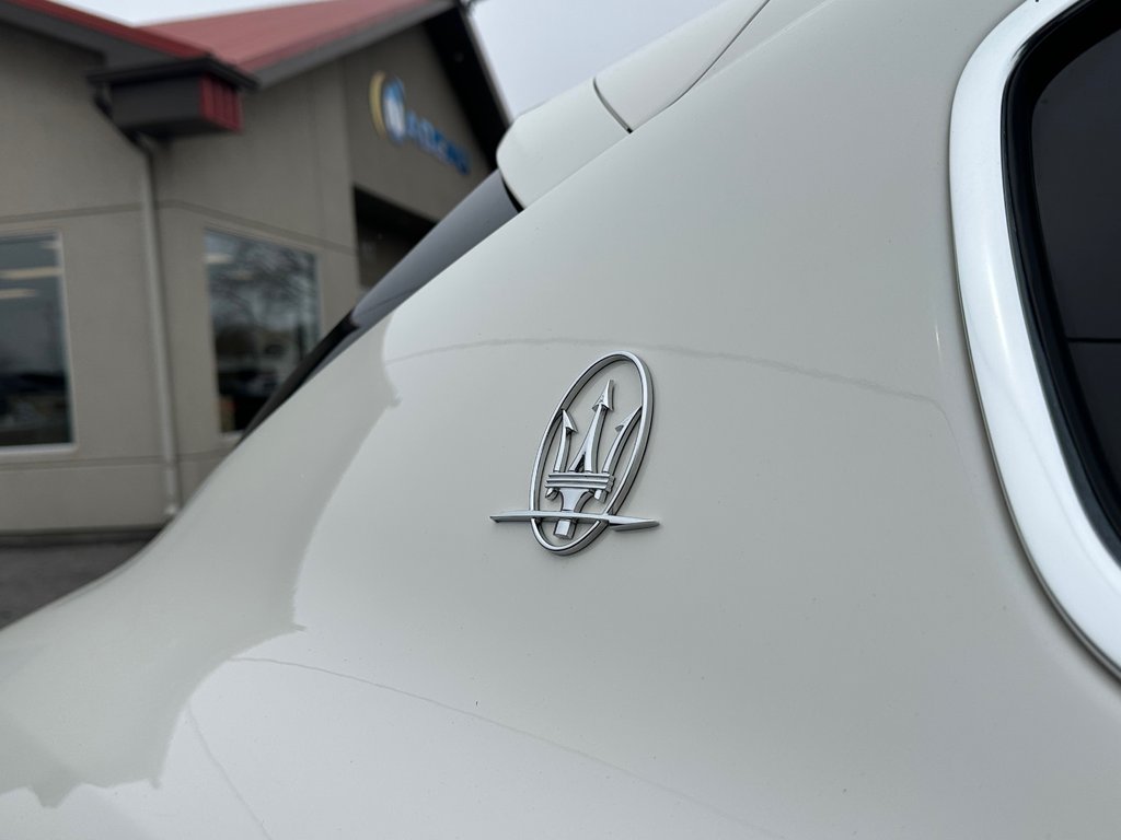 2021 Maserati Levante S GranLusso AWD in St-Jean-Sur-Richelieu, Quebec - 17 - w1024h768px