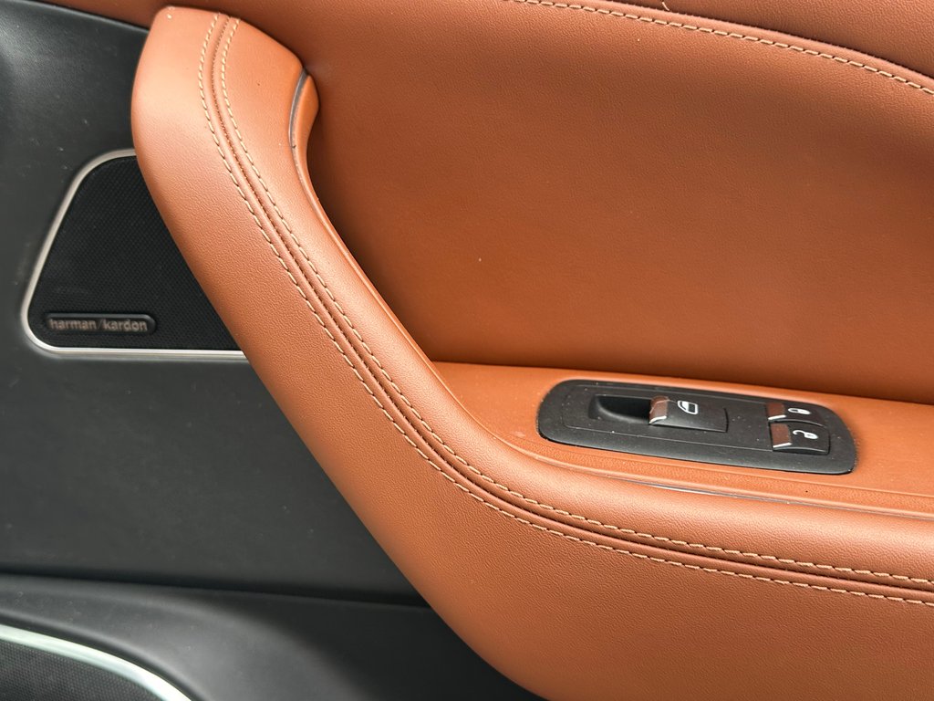 2021 Maserati Levante S GranLusso AWD in St-Jean-Sur-Richelieu, Quebec - 15 - w1024h768px