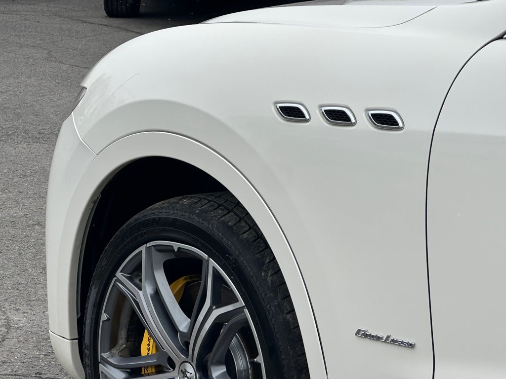 2021 Maserati Levante S GranLusso AWD in St-Jean-Sur-Richelieu, Quebec - 6 - w1024h768px