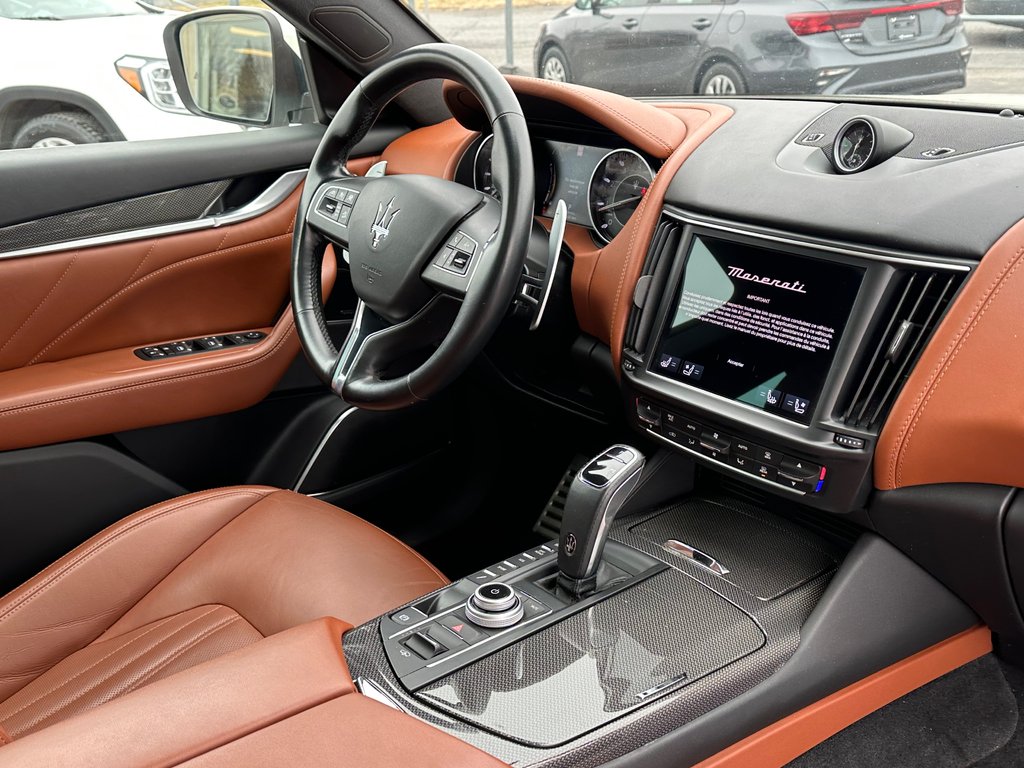 2021 Maserati Levante S GranLusso AWD in St-Jean-Sur-Richelieu, Quebec - 3 - w1024h768px