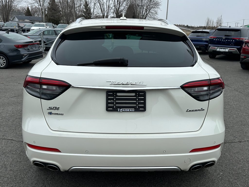2021 Maserati Levante S GranLusso AWD in St-Jean-Sur-Richelieu, Quebec - 10 - w1024h768px