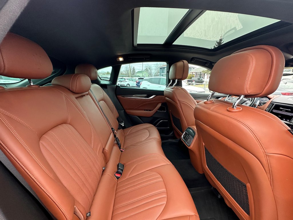 2021 Maserati Levante S GranLusso AWD in St-Jean-Sur-Richelieu, Quebec - 16 - w1024h768px