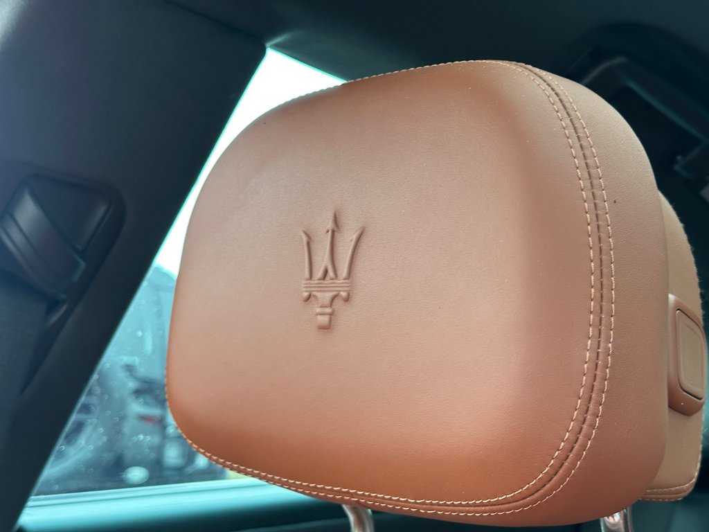 2021 Maserati Levante S GranLusso AWD in St-Jean-Sur-Richelieu, Quebec - 28 - w1024h768px