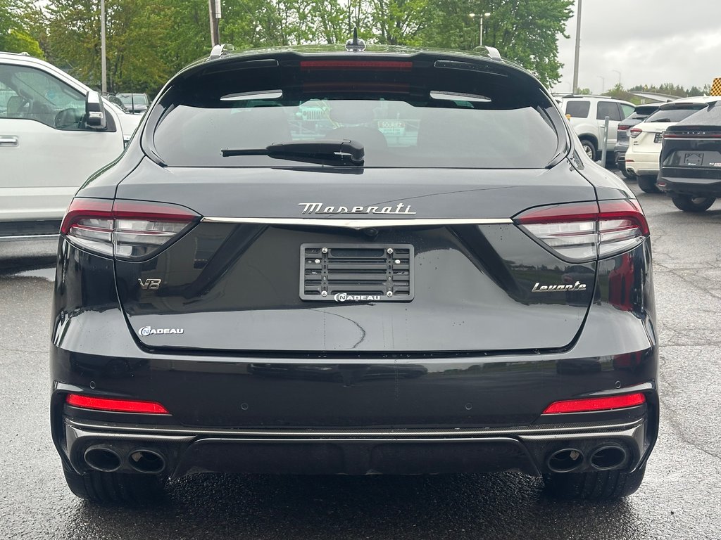 2023 Maserati Levante Trofeo AWD V8 FERRARI MODE CORSA in St-Jean-Sur-Richelieu, Quebec - 8 - w1024h768px