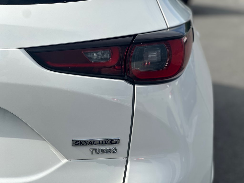Mazda CX-5 Signature NAVIGATION CUIR AWD 2022 à St-Jean-Sur-Richelieu, Québec - 9 - w1024h768px