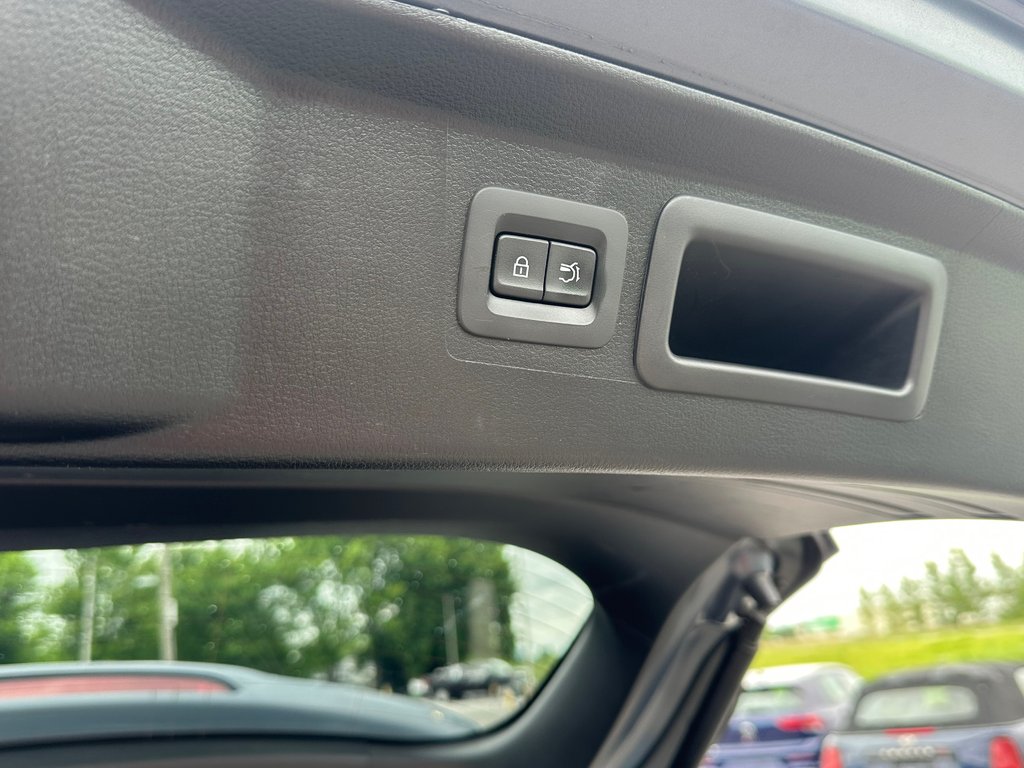 2023 Mazda CX-50 GT AWD SEULEMENT 027168 KM in St-Jean-Sur-Richelieu, Quebec - 17 - w1024h768px