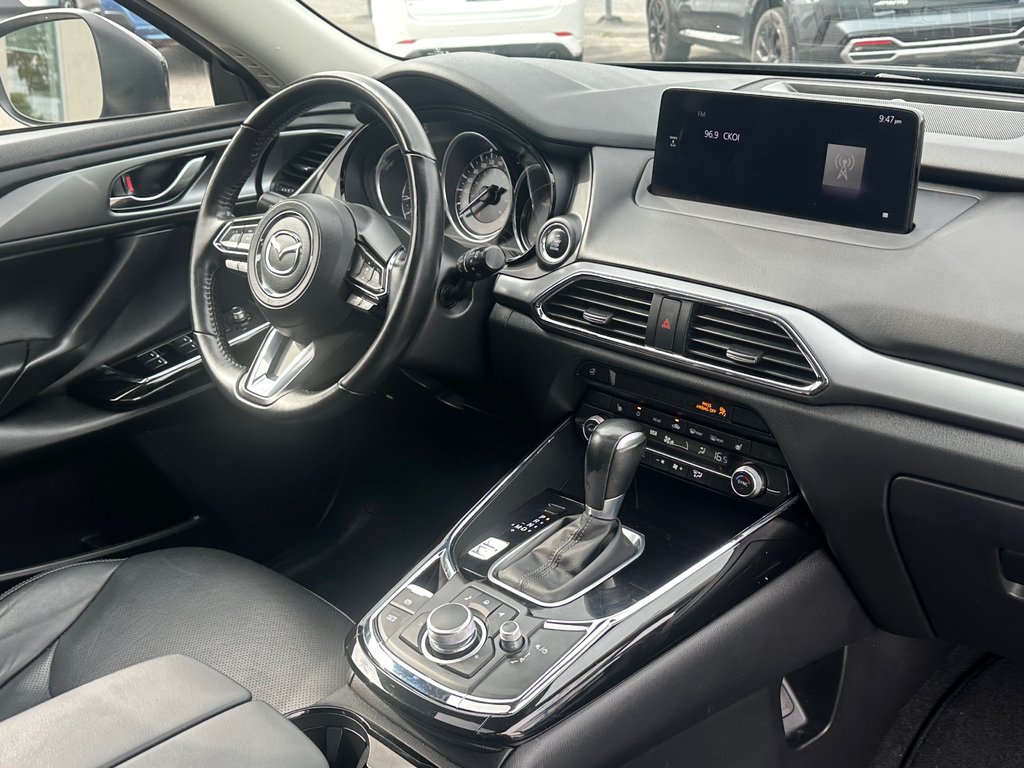 2023 Mazda CX-9 GS-L AWD CUIR TOIT SEULEMENT 050882 KM in St-Jean-Sur-Richelieu, Quebec - 14 - w1024h768px