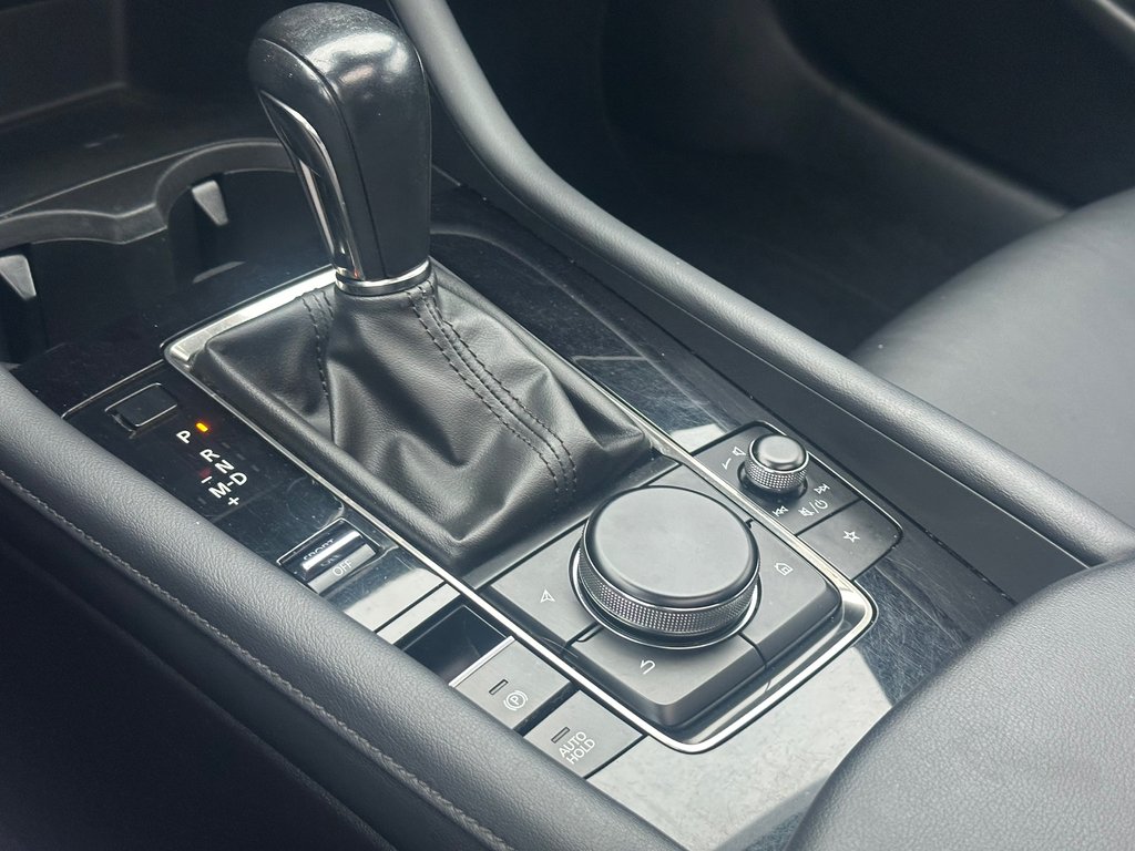 2022 Mazda 3 Sport GS-L CUIR AWD SEULEMENT 061634 KM in St-Jean-Sur-Richelieu, Quebec - 18 - w1024h768px