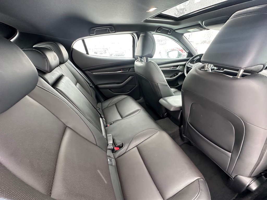 Mazda 3 Sport GT AWD CUIR TOIT OUVRANT SEULEMENT 027437 KM 2023 à St-Jean-Sur-Richelieu, Québec - 12 - w1024h768px