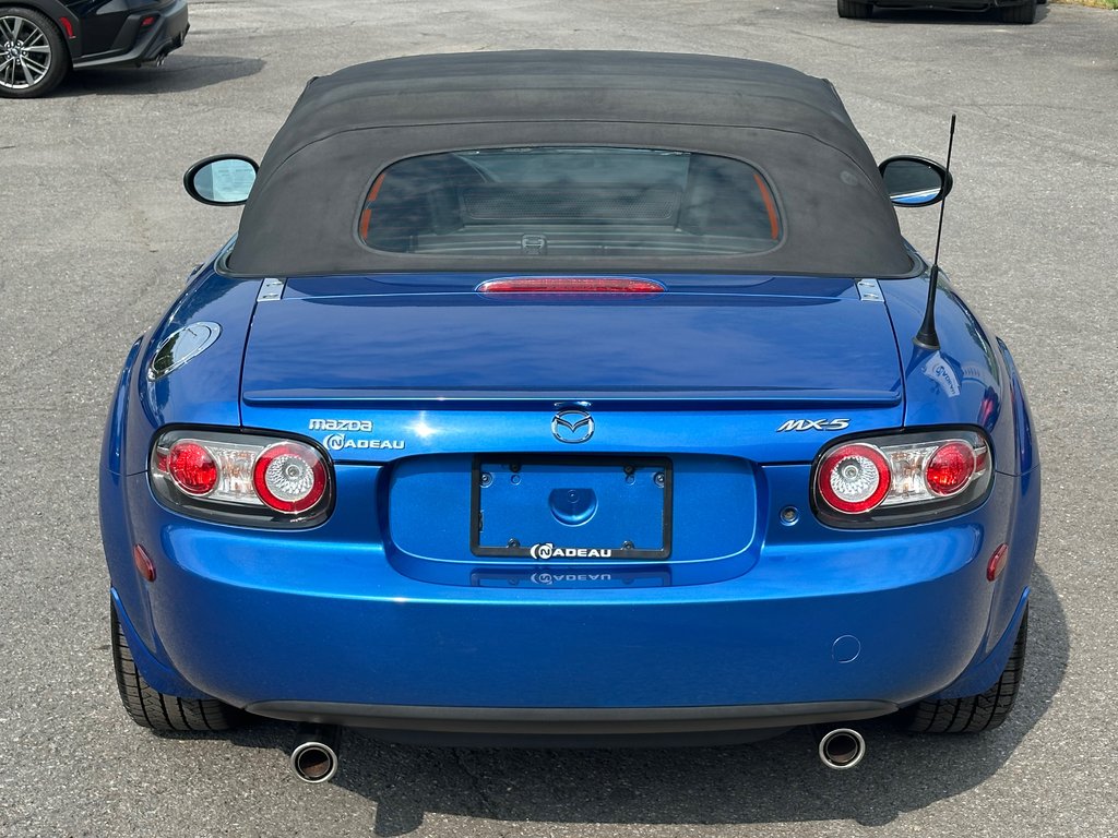 Mazda MX-5 MIATA CONVERTIBLE SEULEMENT 095428 KM COMME NEUVE 2006 à St-Jean-Sur-Richelieu, Québec - 8 - w1024h768px