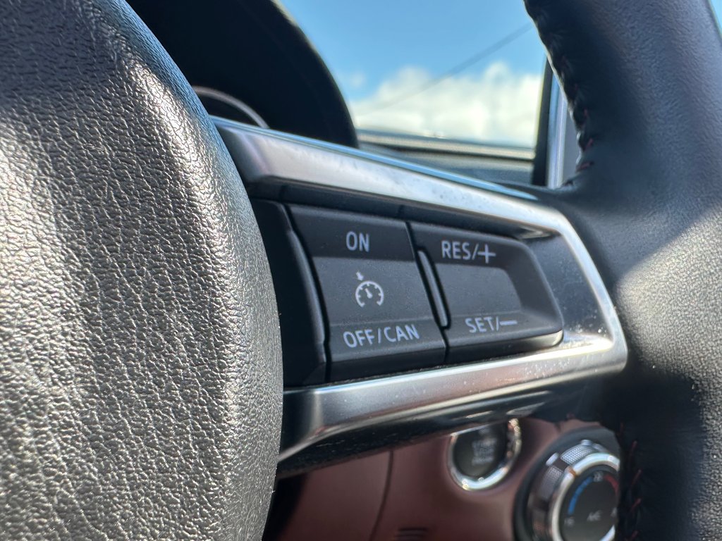 2017 Mazda MX-5 GT CONVERTIBLE CUIR SEULEMENT 030101 KM in St-Jean-Sur-Richelieu, Quebec - 30 - w1024h768px