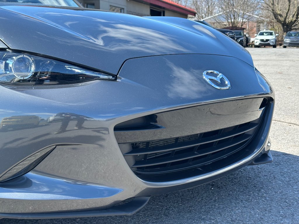 2017 Mazda MX-5 GT CONVERTIBLE CUIR SEULEMENT 030101 KM in St-Jean-Sur-Richelieu, Quebec - 21 - w1024h768px
