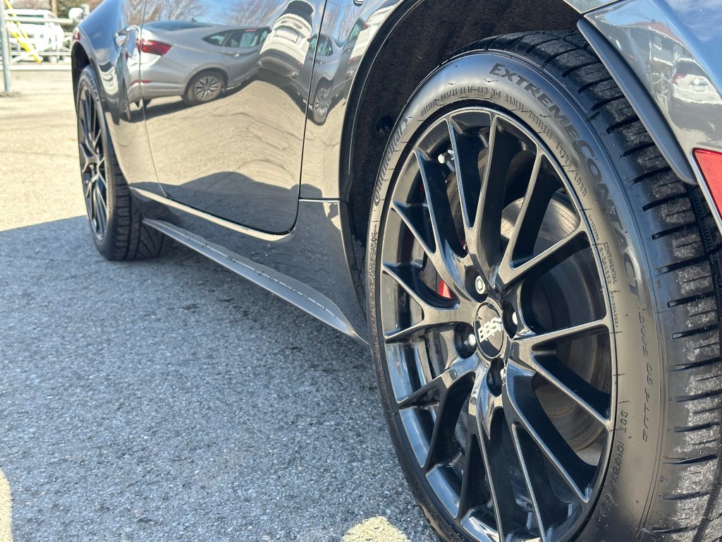 2017 Mazda MX-5 GT CONVERTIBLE CUIR SEULEMENT 030101 KM in St-Jean-Sur-Richelieu, Quebec - 32 - w1024h768px