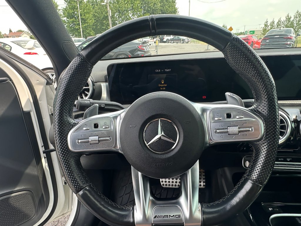2022 Mercedes-Benz A-Class AMG A 35 CUIR TOIT PANORAMIQUE AWD in St-Jean-Sur-Richelieu, Quebec - 18 - w1024h768px