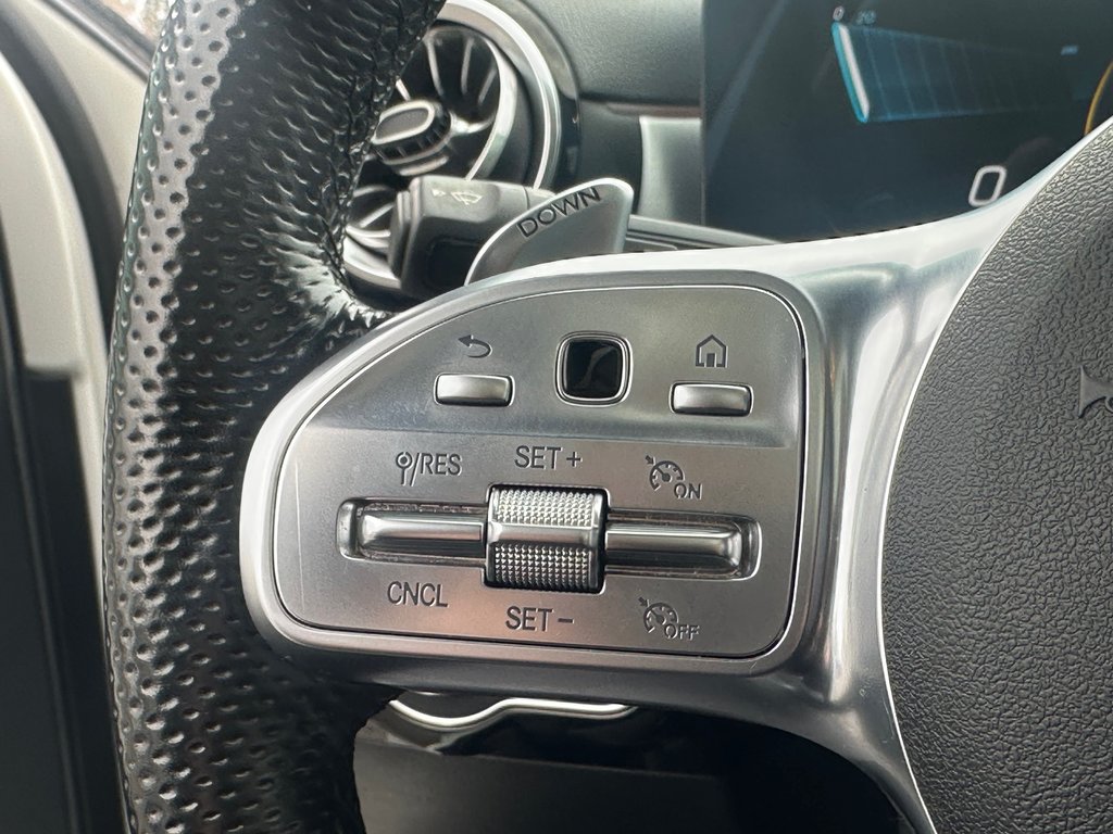 Mercedes-Benz A-Class AMG A 35 CUIR TOIT PANORAMIQUE AWD 2022 à St-Jean-Sur-Richelieu, Québec - 22 - w1024h768px