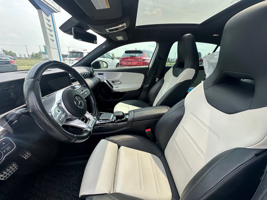 2022 Mercedes-Benz A-Class AMG A 35 CUIR TOIT PANORAMIQUE AWD in St-Jean-Sur-Richelieu, Quebec - 15 - w1024h768px